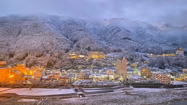 冬の下呂温泉は車だと危ない?雪道のリスクと対策