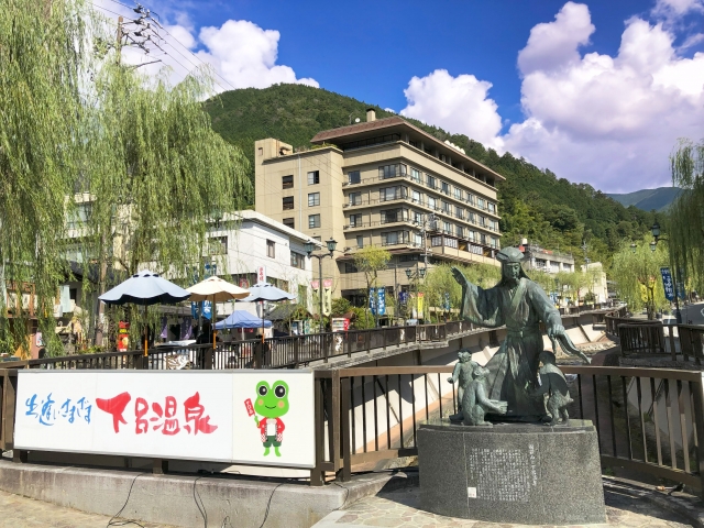 下呂温泉へ車で行くのが危ないと言われる道路の現状について